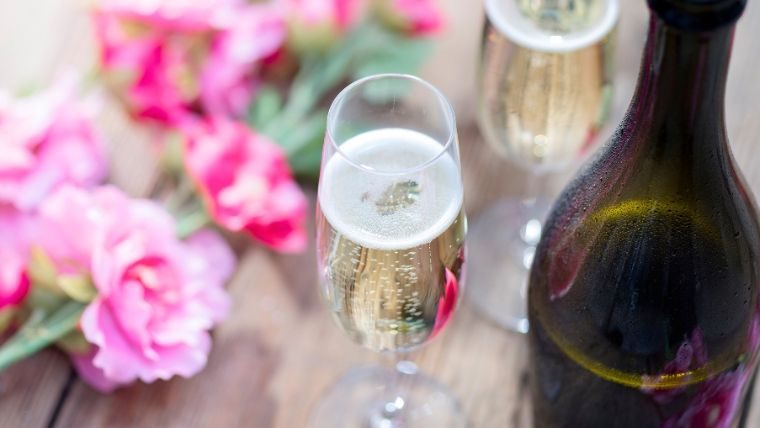 Glasses of Prosecco with bottle