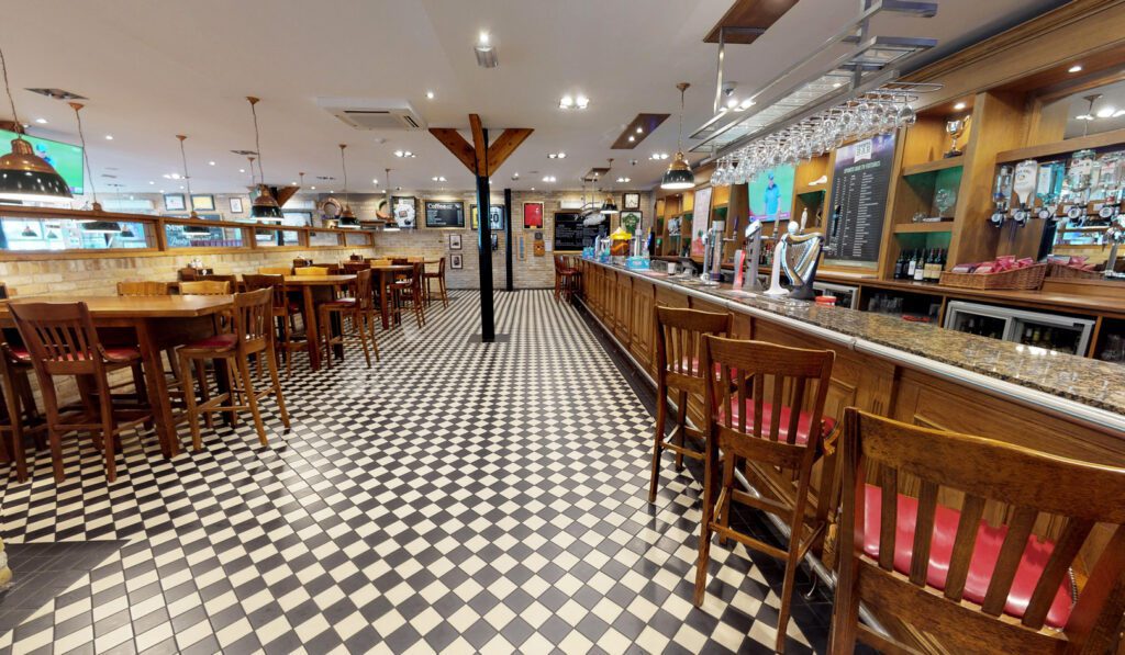 Photo of the bar in the Sports Bar of Old Thorns