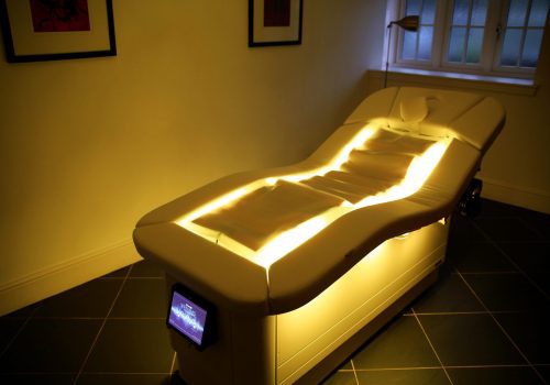 Touchlesss Wellnamis Mindful Bed in a spa treatment room