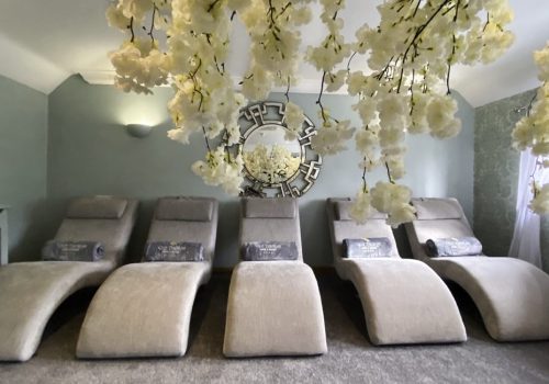 Garden Relaxation lounge with comfortable loungers in the Old Thorns Spa